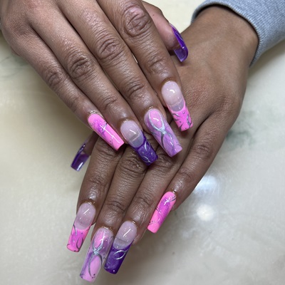 MIZZ NAILZ - Acrylic nails